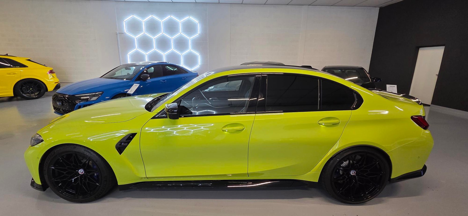 BMW M3 Competition M xDrive-image-2