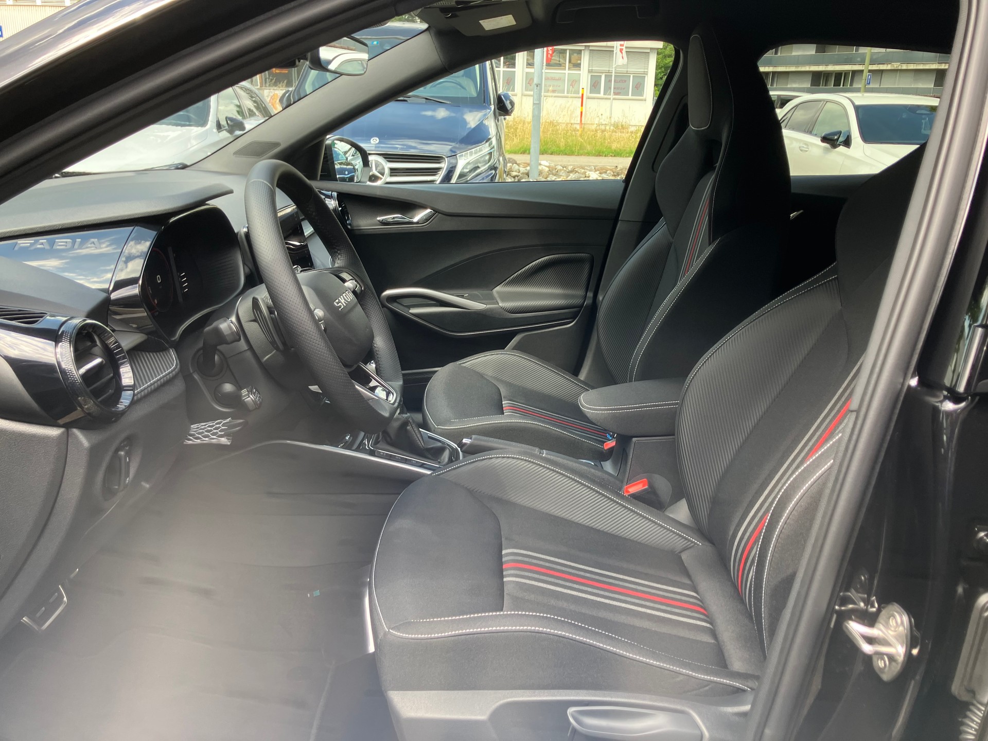 SKODA Fabia 1.5 TSI 130 DSG-image-5