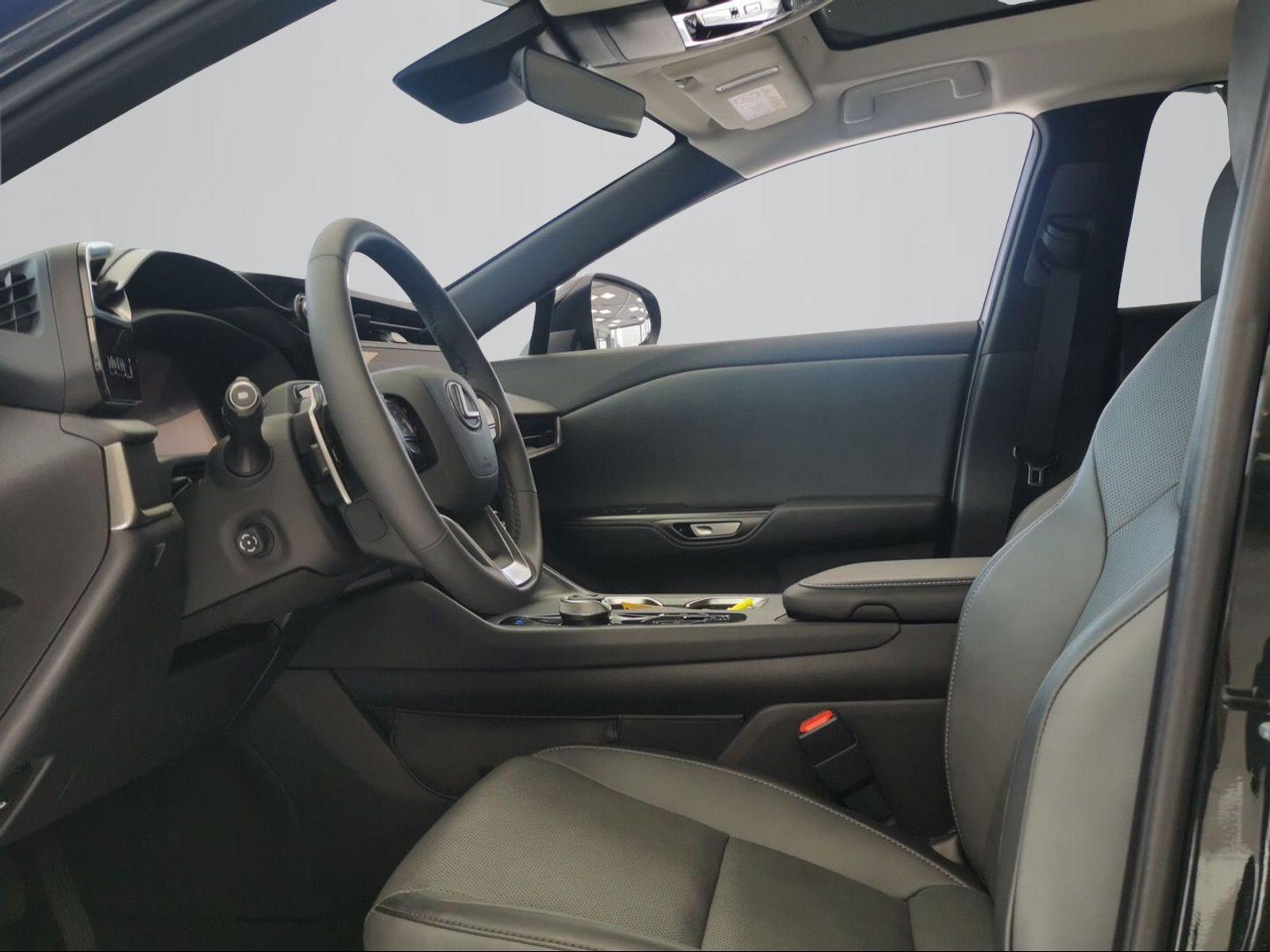 LEXUS RZ 450e Comfort-image-3