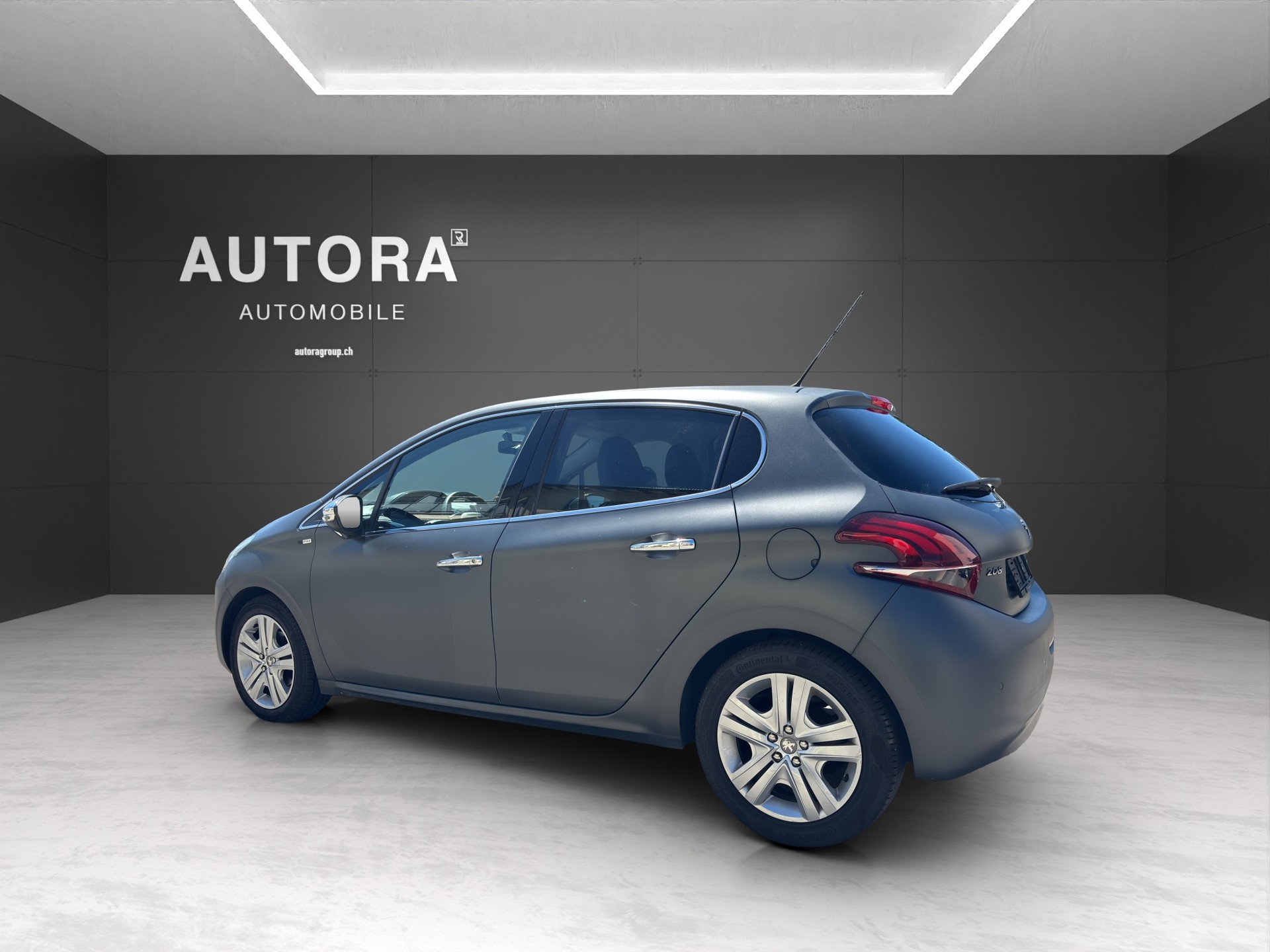 PEUGEOT 208 1.2 PureTech Style-image-2