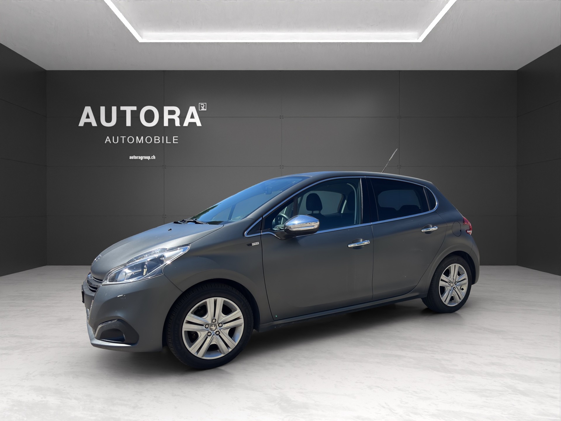 PEUGEOT 208 1.2 PureTech Style-image-0