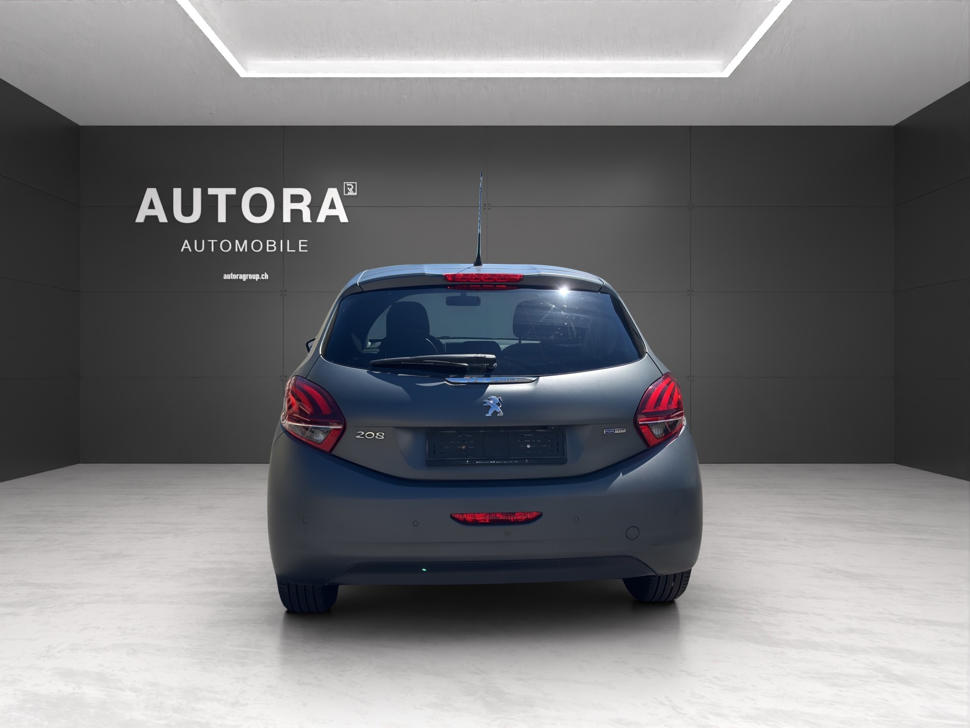 PEUGEOT 208 1.2 PureTech Style-image-5