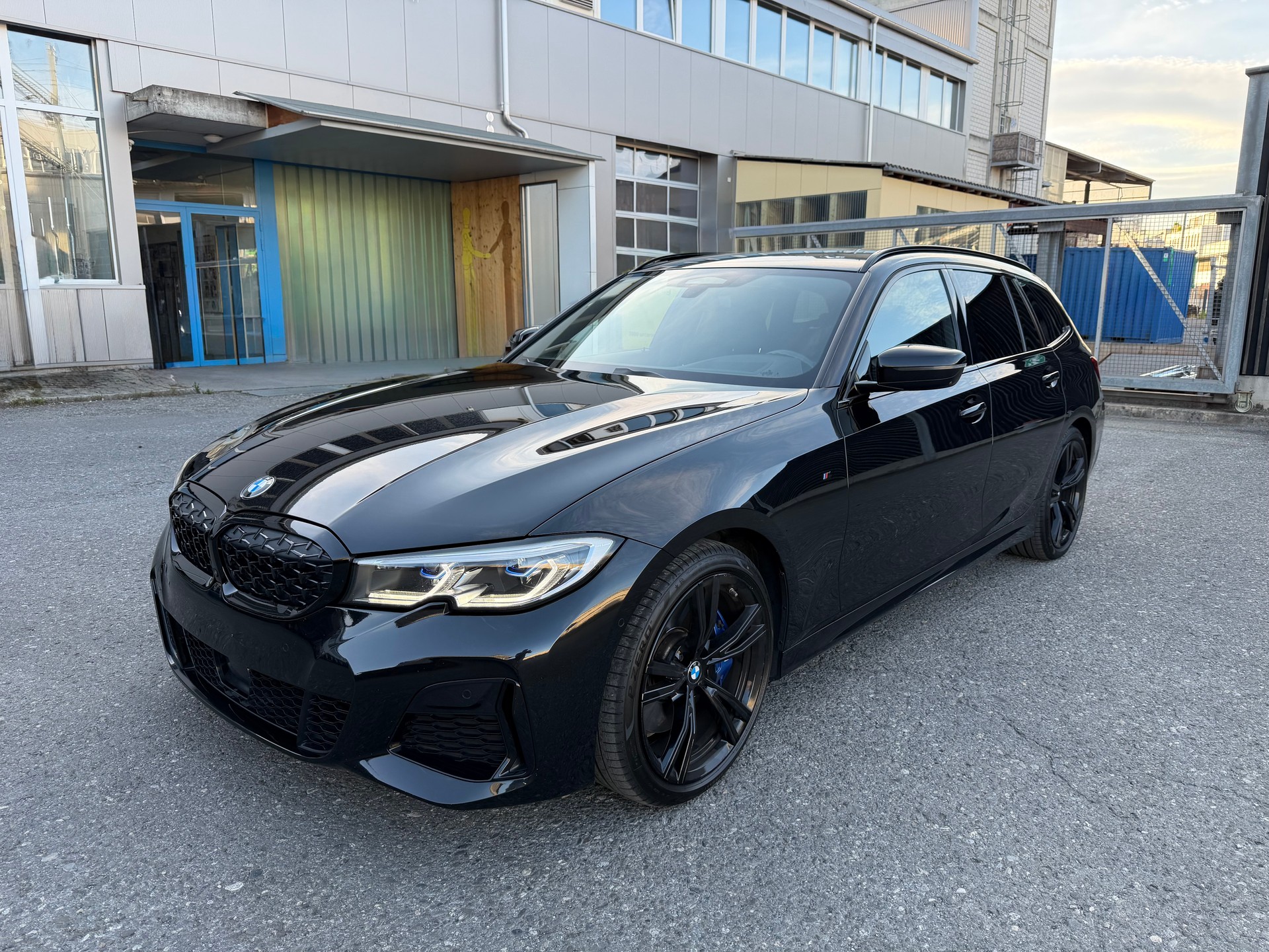 BMW M340i xDrive 48V Touring Fleet Edition Steptronic-image-1