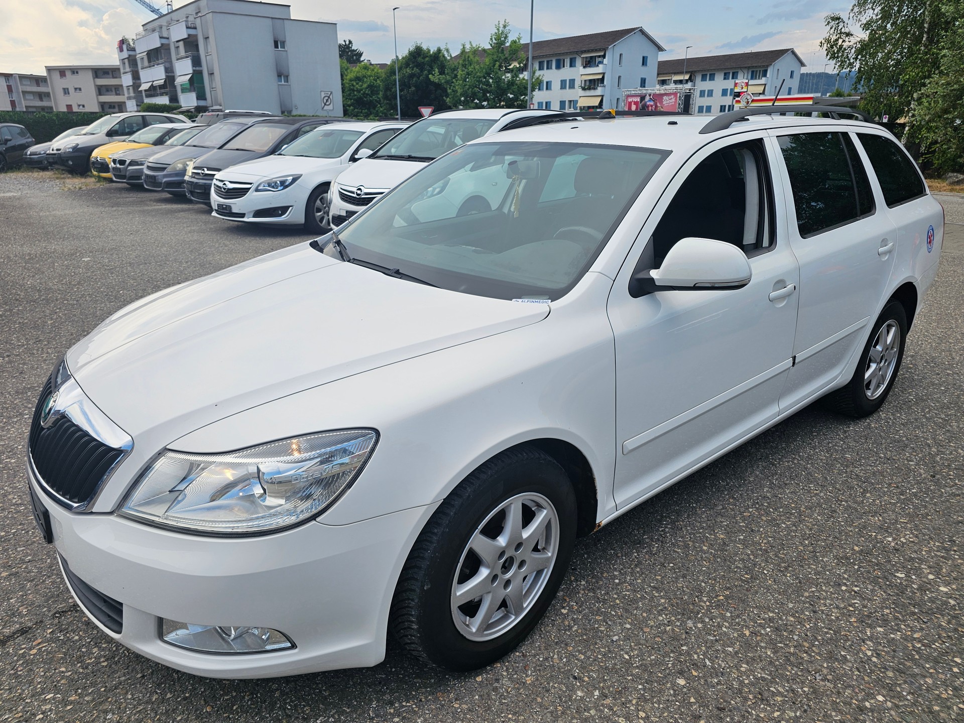 SKODA Octavia Combi 1.8 TSI Ambition 4x4-image-2