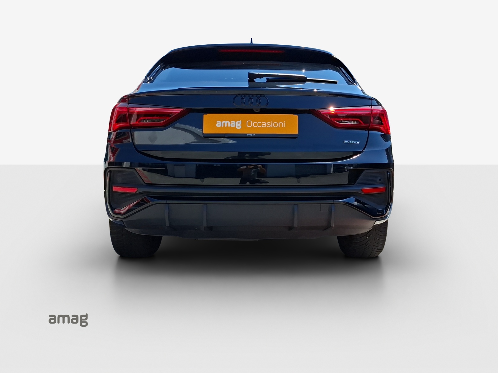AUDI Q3 Sportback 35 TDI S line quattro S-tronic-image-3