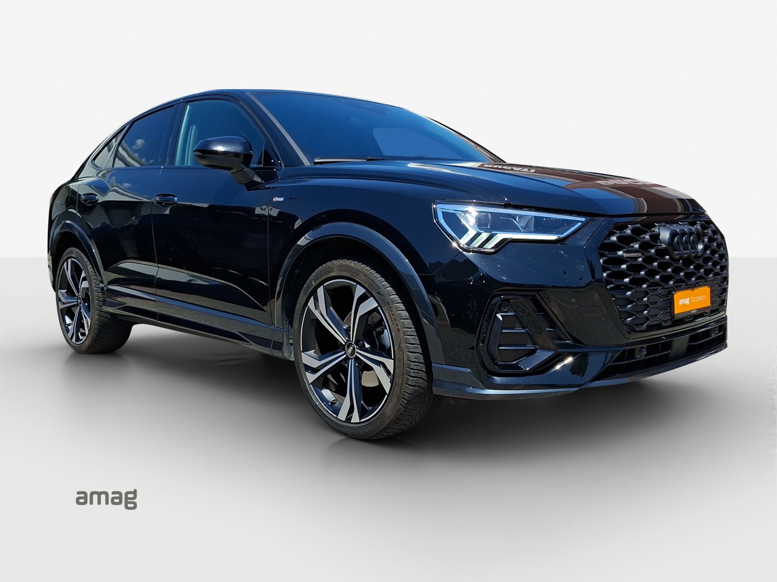 AUDI Q3 Sportback 35 TDI S line quattro S-tronic-image-5