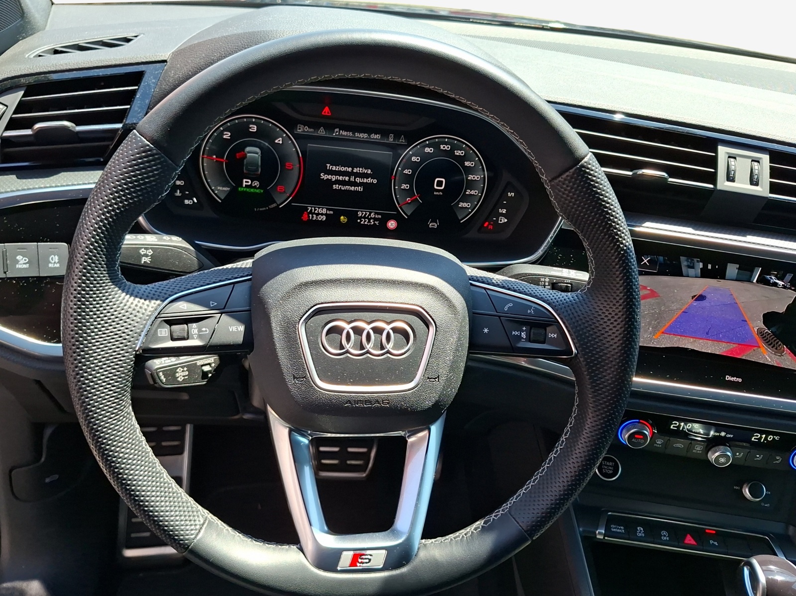 AUDI Q3 Sportback 35 TDI S line quattro S-tronic-image-9