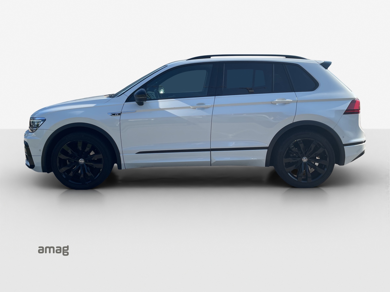 VW Tiguan 2.0TSI Highline 4Motion DSG-showroom-element-1