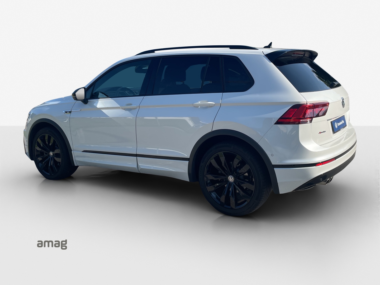 VW Tiguan 2.0TSI Highline 4Motion DSG-showroom-element-2