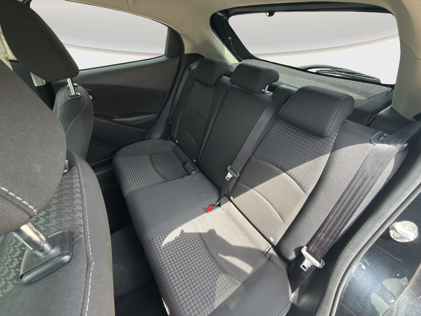 MAZDA 2 1.5 90 Ambition Plus-image-14