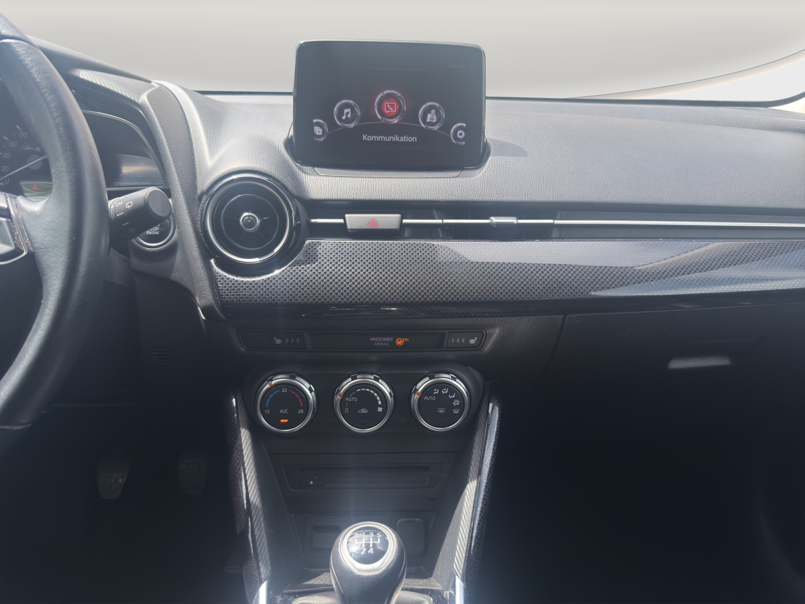 MAZDA 2 1.5 90 Ambition Plus-image-12