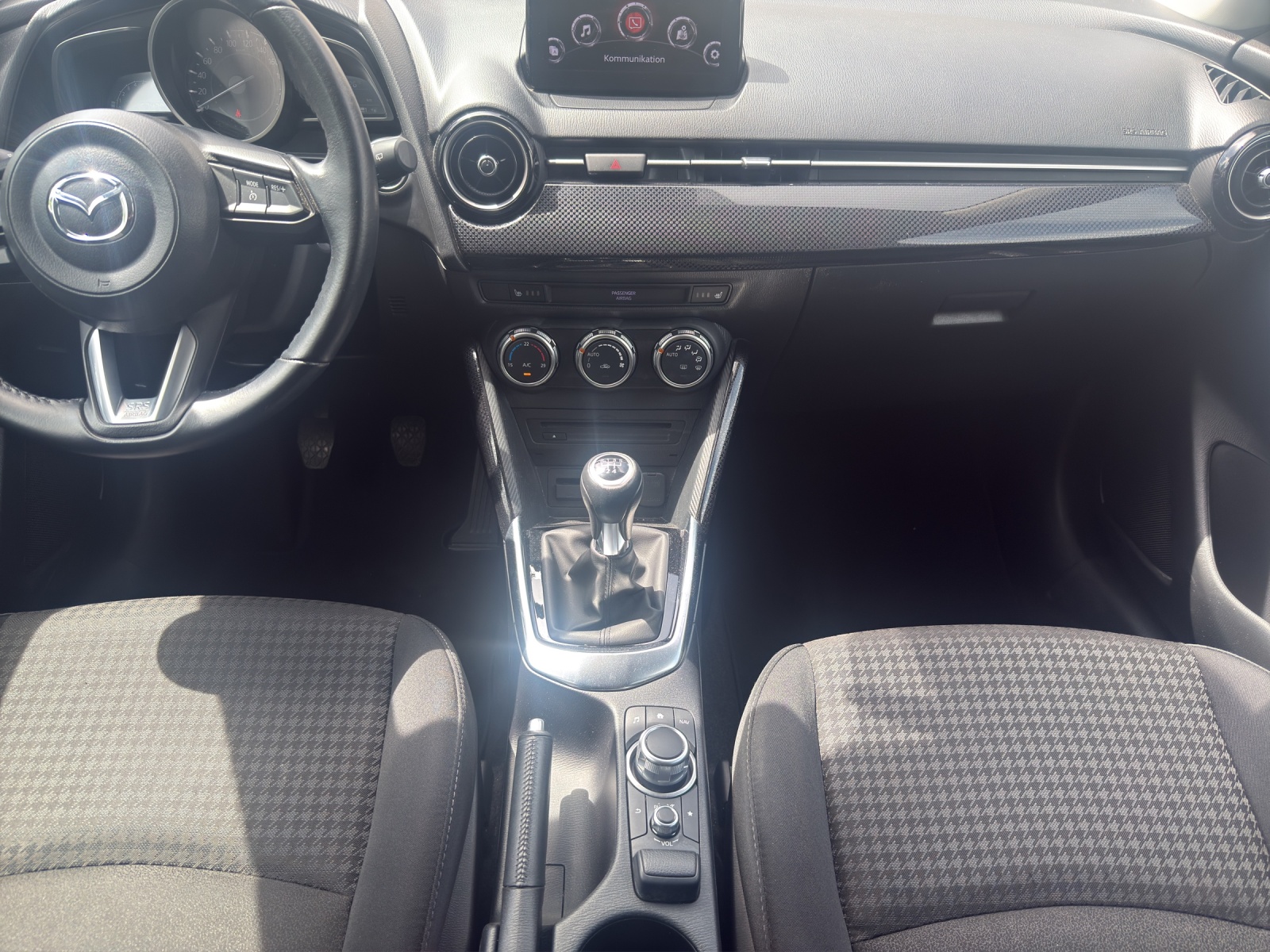 MAZDA 2 1.5 90 Ambition Plus-image-13