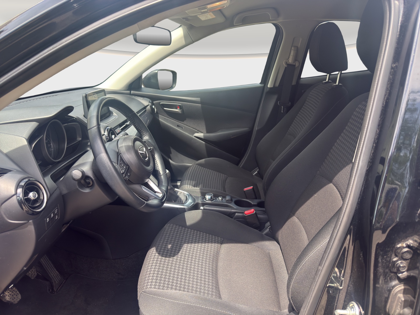 MAZDA 2 1.5 90 Ambition Plus-image-10