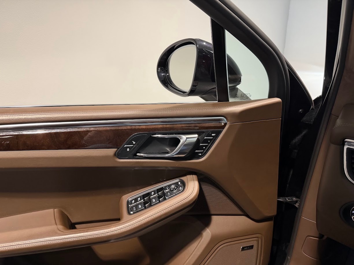 PORSCHE Macan Turbo PDK-image-6