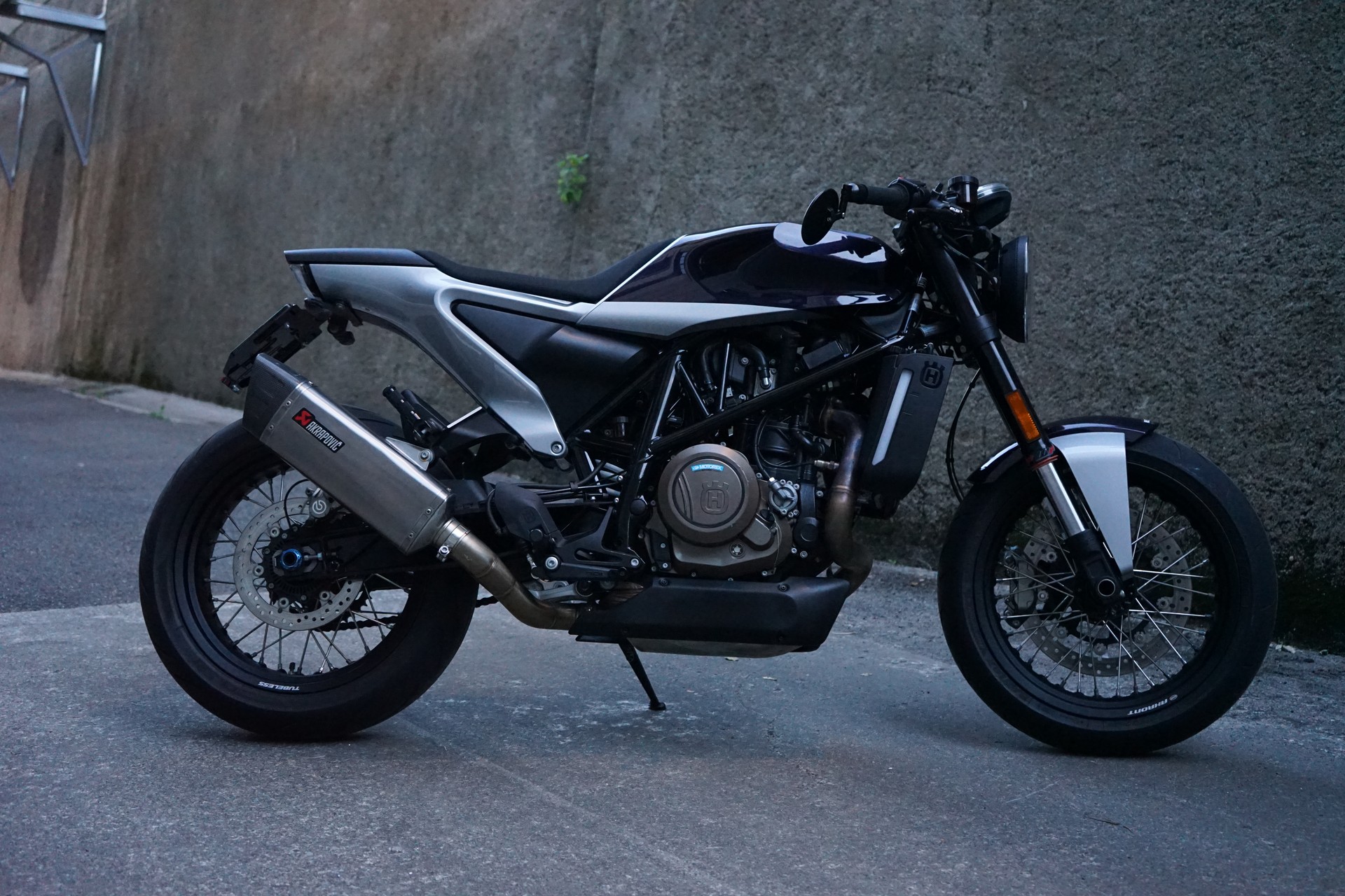 HUSQVARNA Vitpilen 701