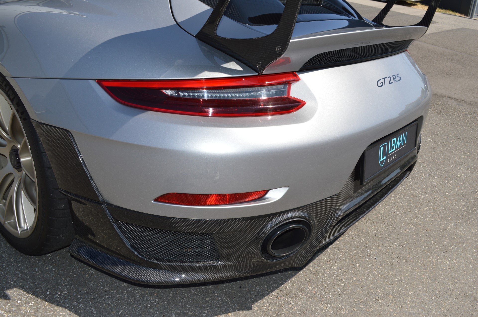 PORSCHE 911 GT2 RS PDK-image-21