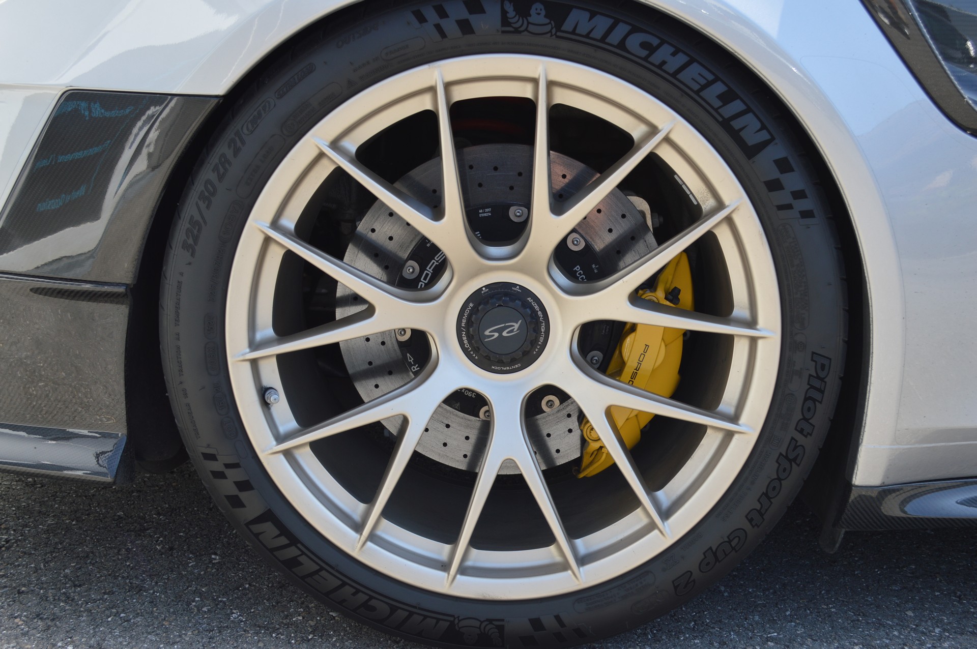 PORSCHE 911 GT2 RS PDK-image-8