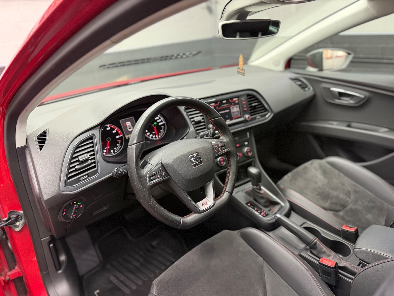 SEAT Leon 1.4 TSI FR Line DSG | Schiebedach | Tempomat | CarPlay-image-12