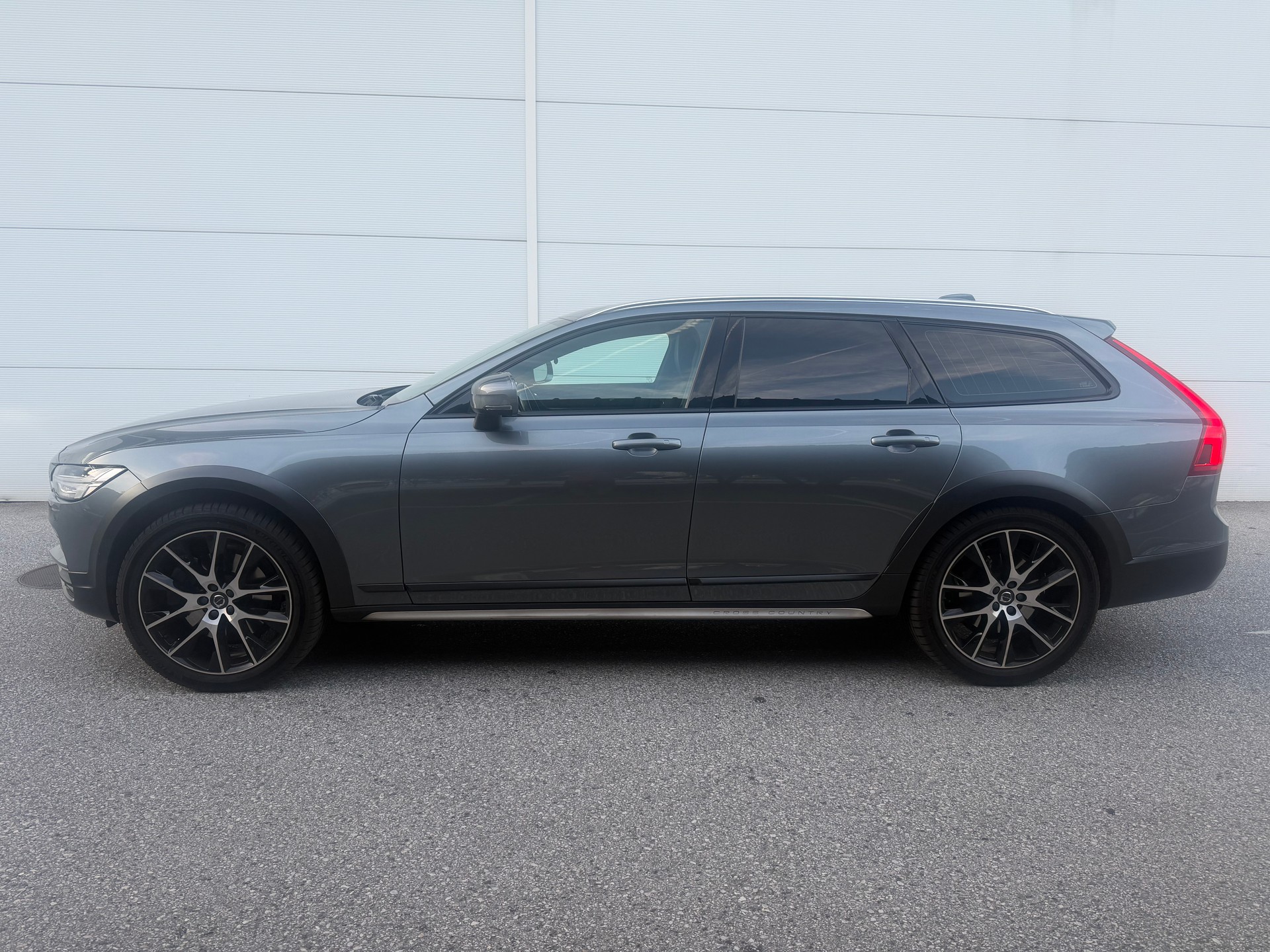 VOLVO 2.0 D5 AWD-image-3