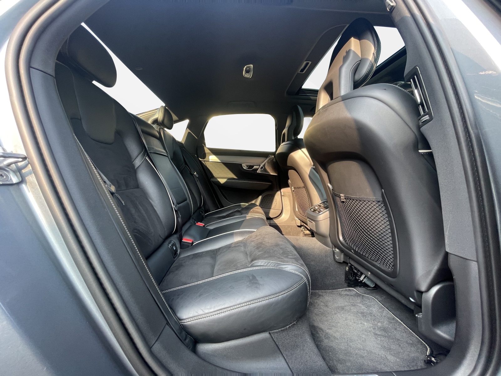 VOLVO S90 2.0 D5 R-Design AWD-image-16