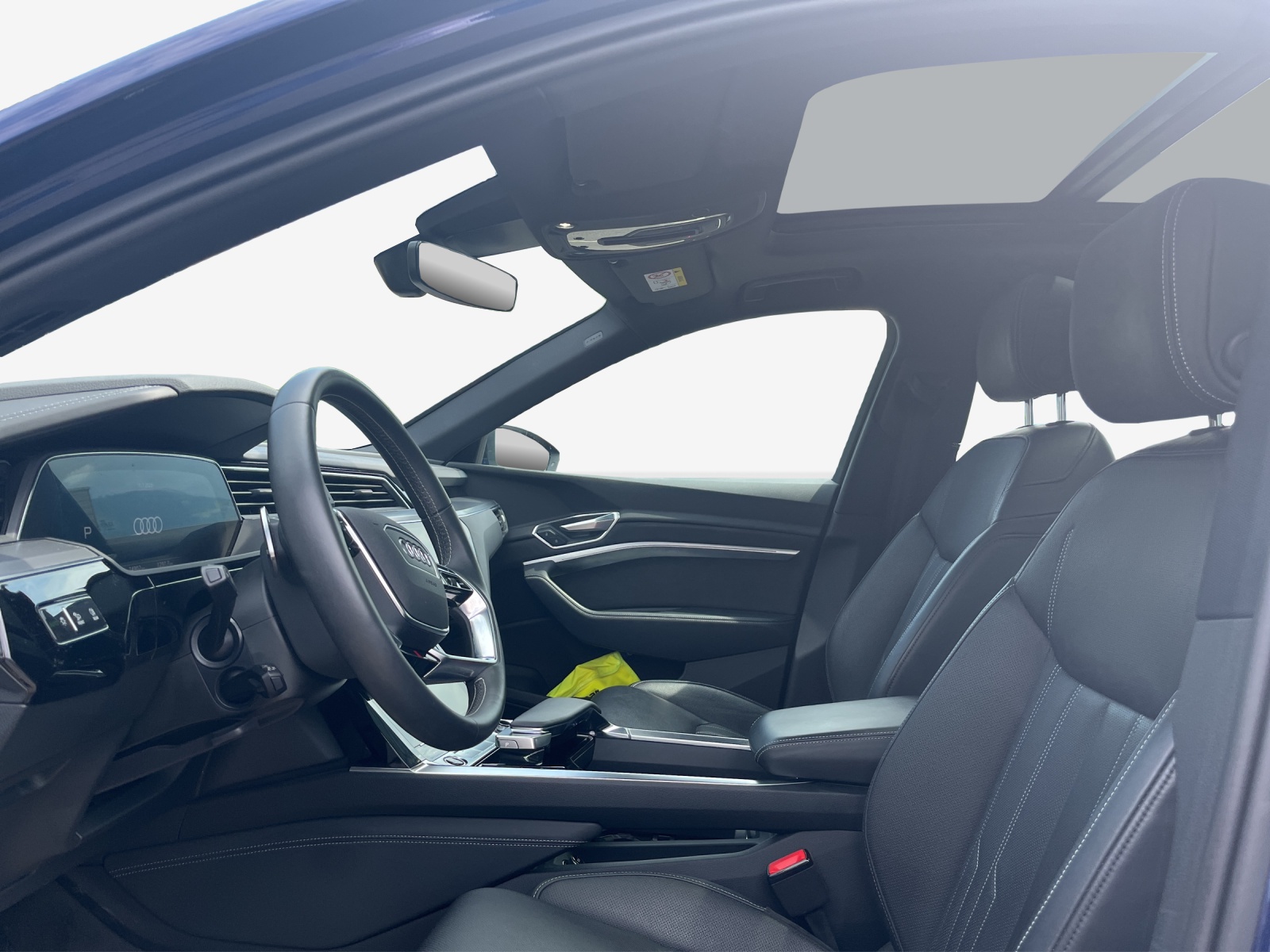 AUDI e-tron 55 S Line quattro-image-8