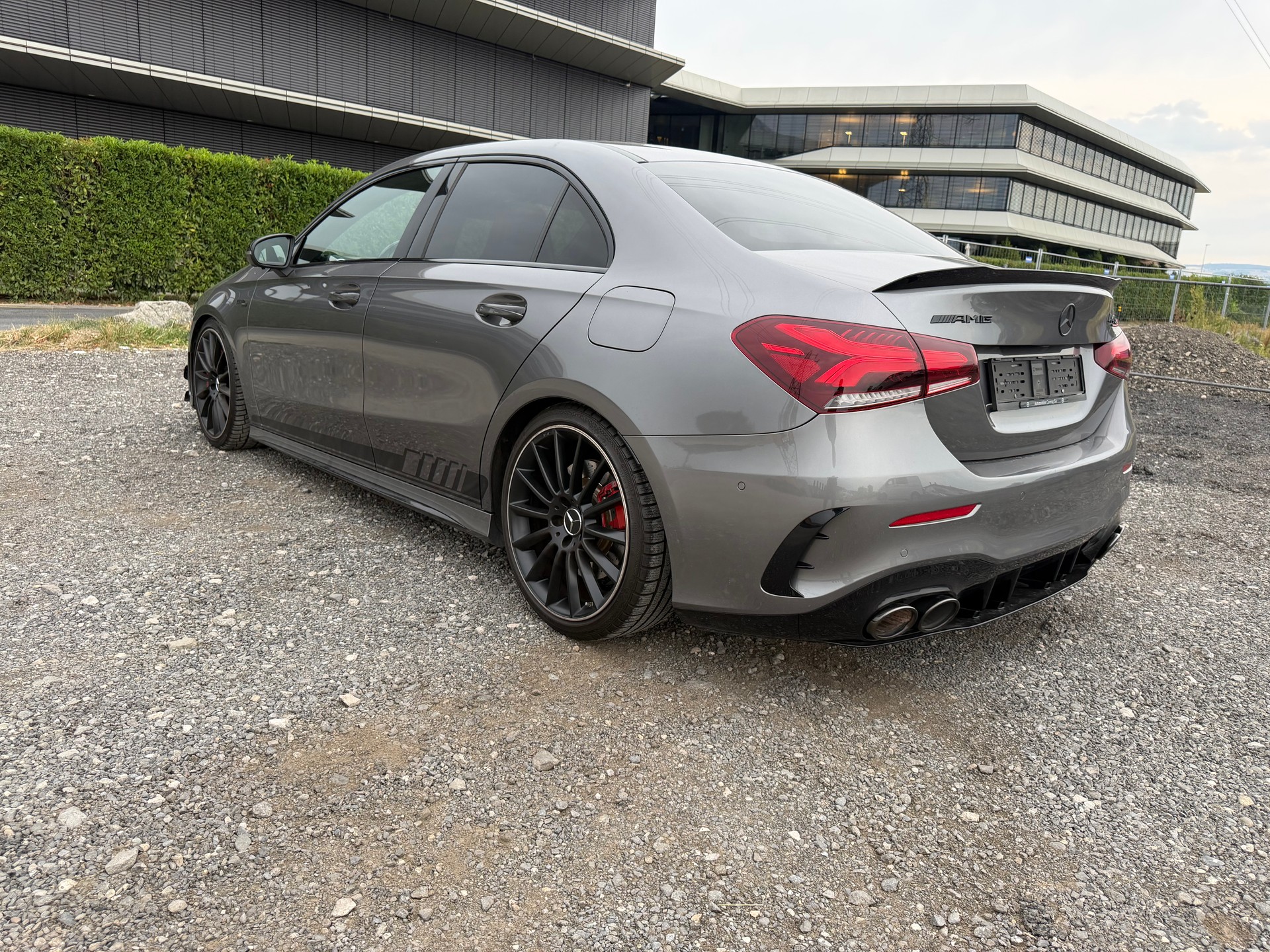 MERCEDES-BENZ A 35 AMG 4Matic Edition 1 Speedshift-image-3