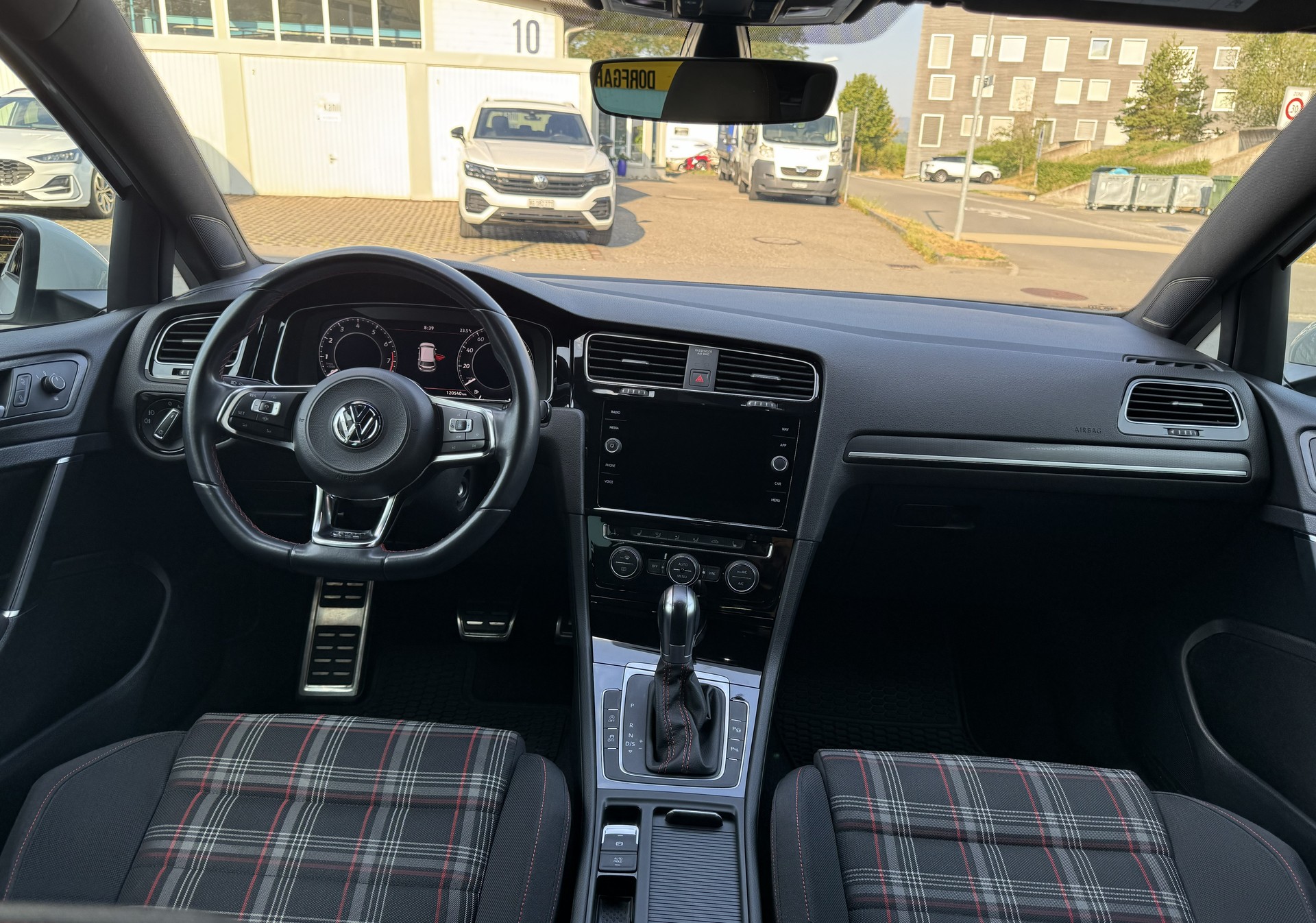 VW Golf 2.0 TSI GTI Performance DSG-image-13