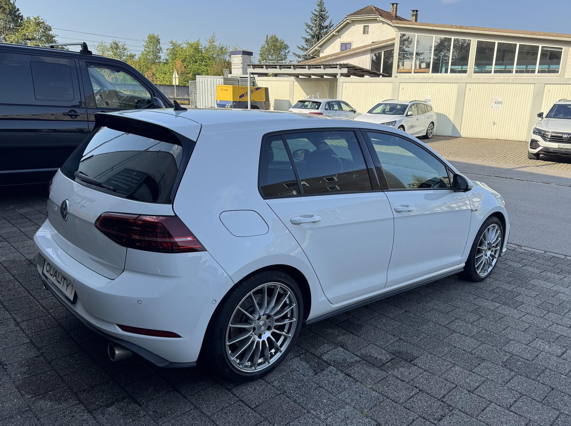 VW Golf 2.0 TSI GTI Performance DSG-image-4