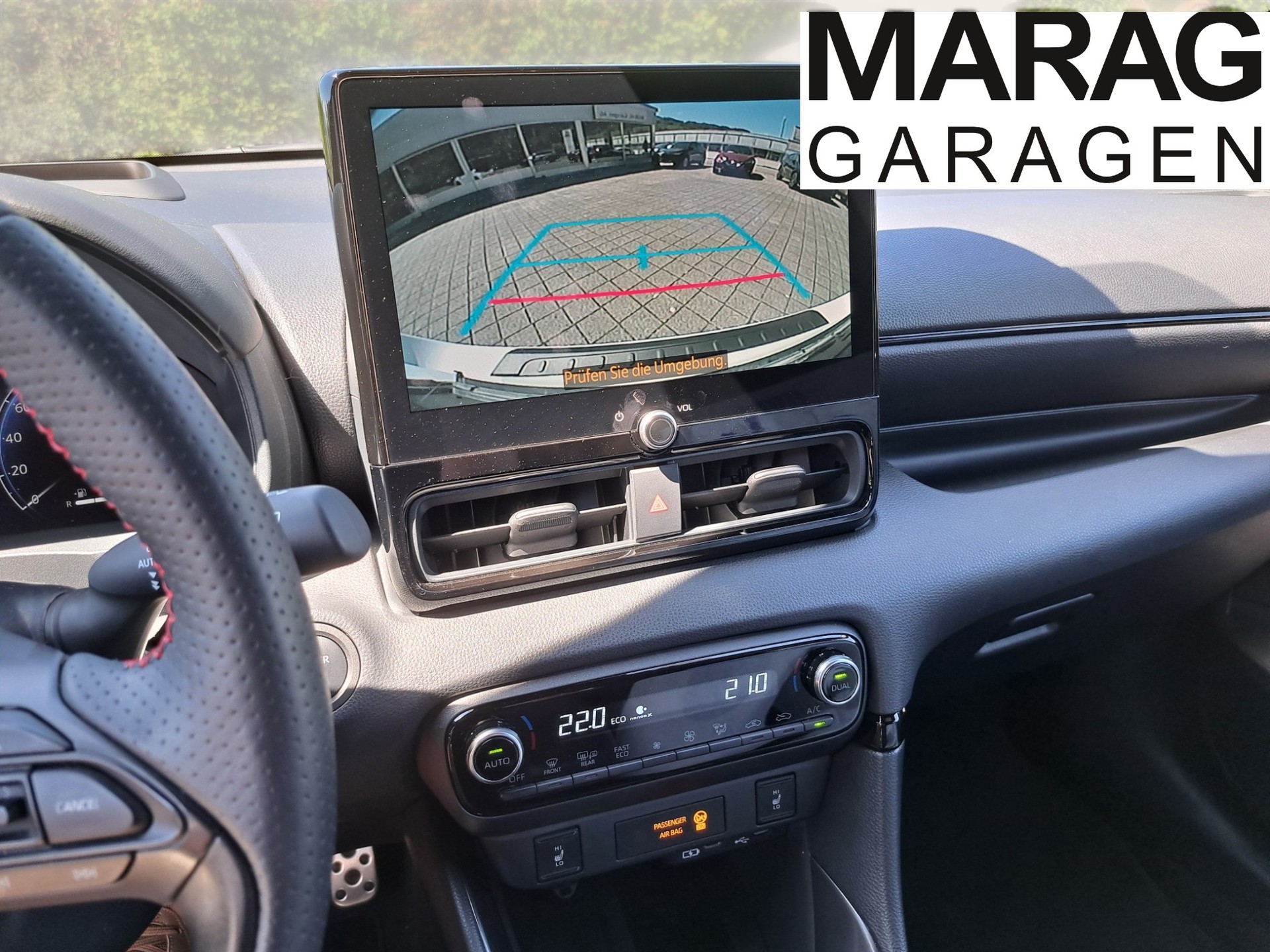 TOYOTA Yaris 1.5 GR Sport e-CVT-image-11