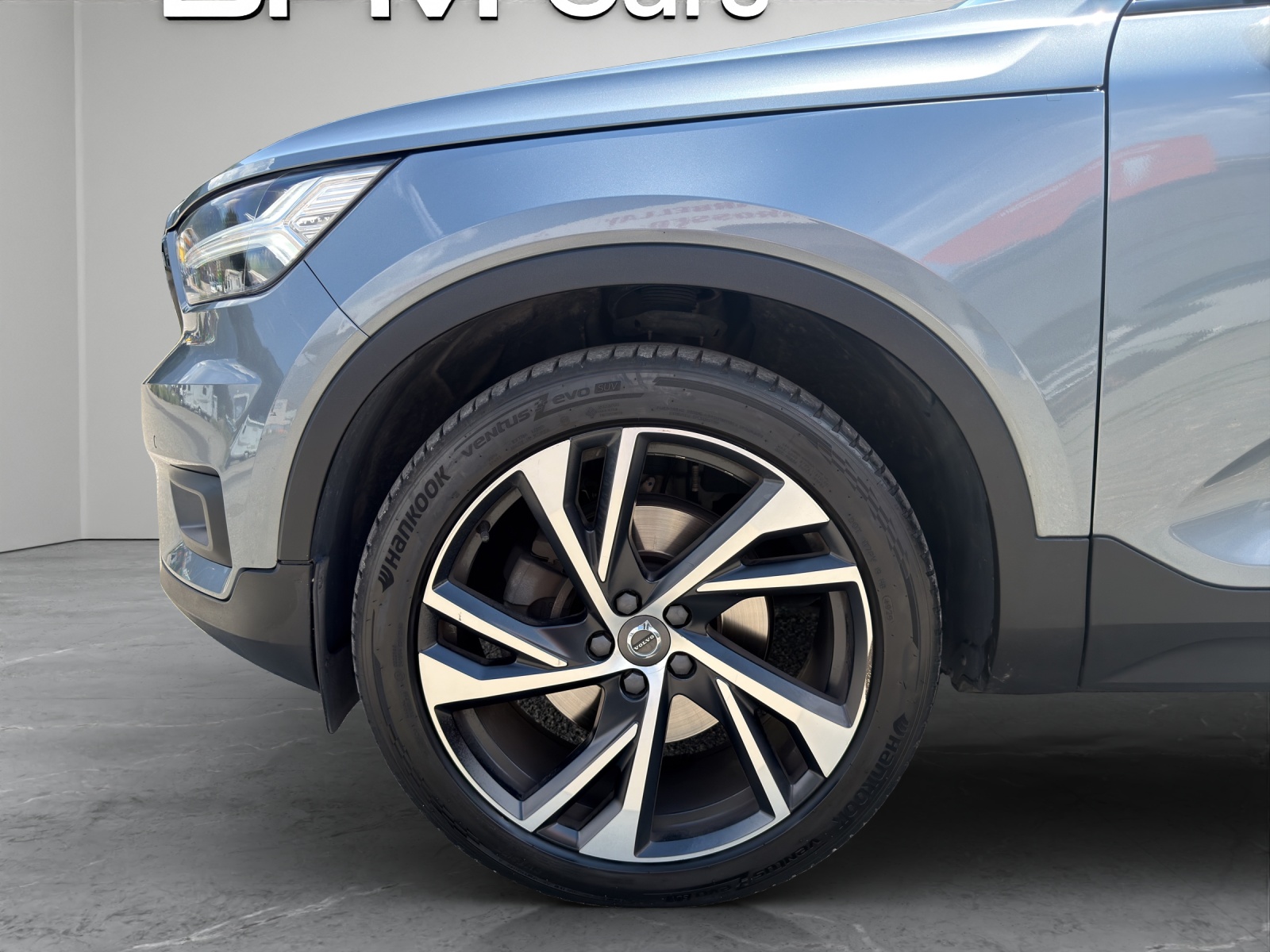 VOLVO XC40 2.0 T4 R-Design AWD-image-6
