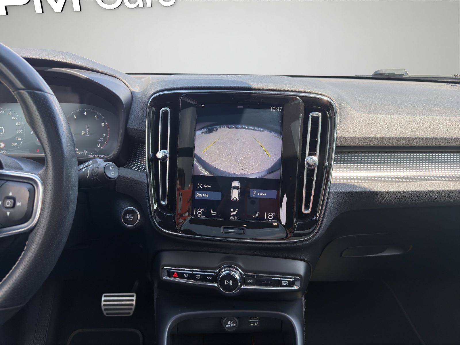 VOLVO XC40 2.0 T4 R-Design AWD-image-11