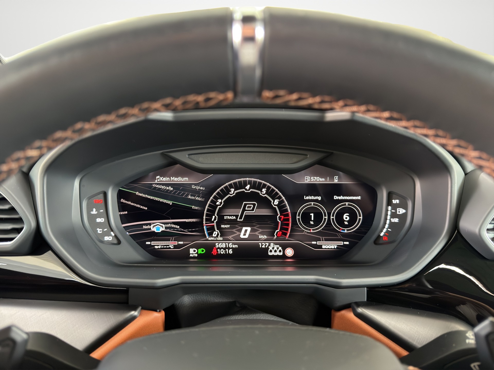 LAMBORGHINI Urus-image-10