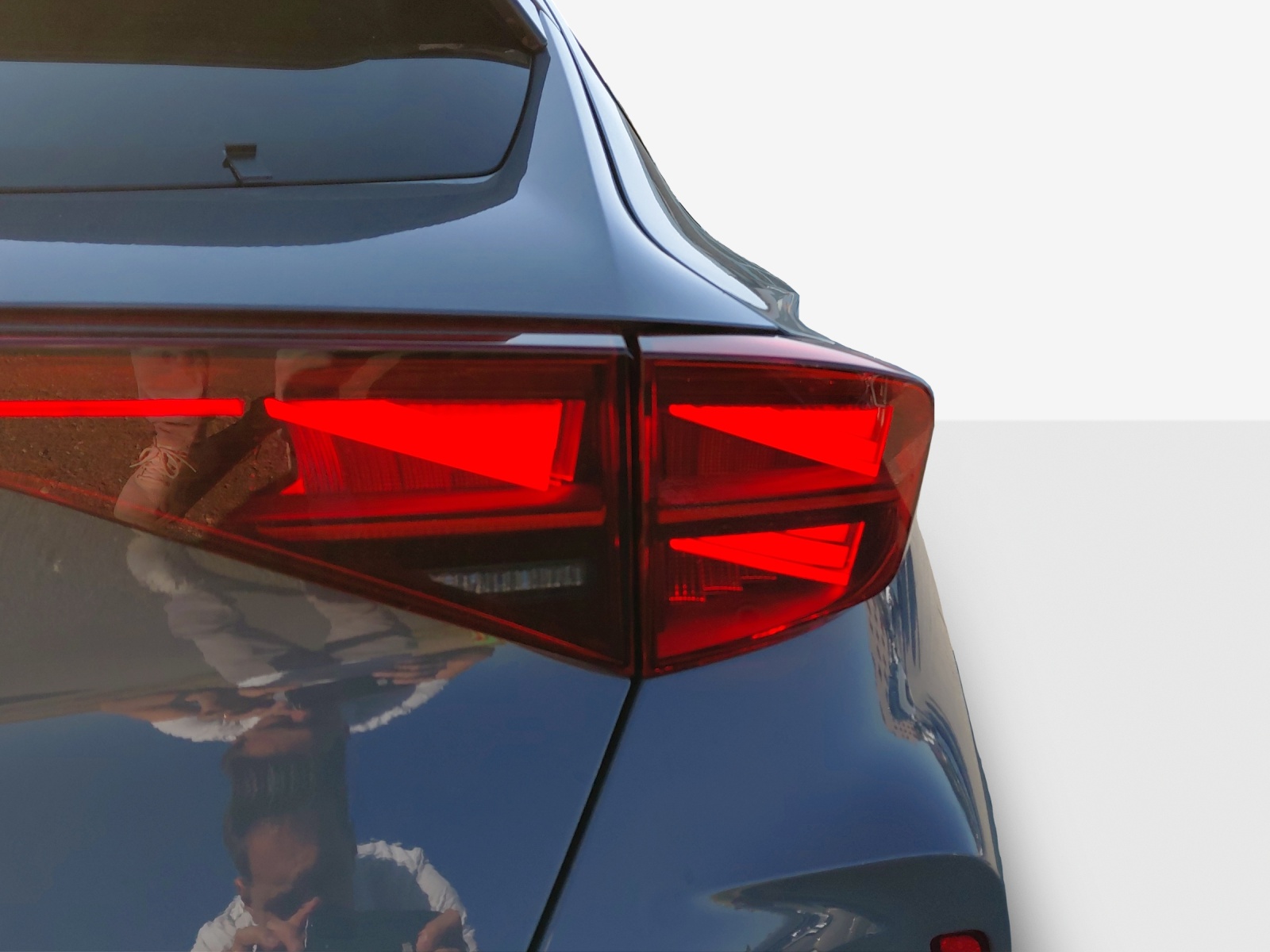CUPRA Formentor 1.5 TSI DSG-image-15