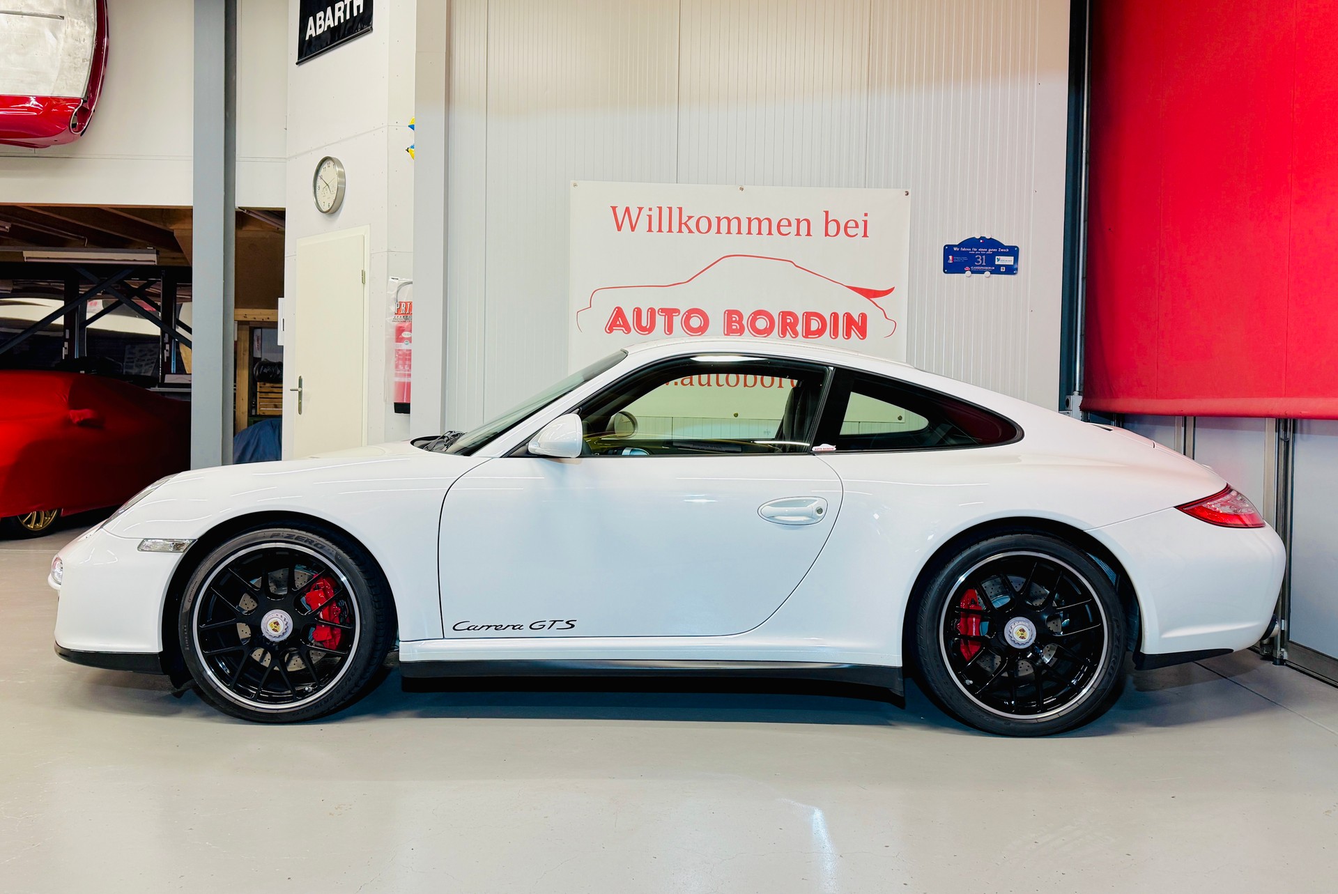PORSCHE 911 Carrera GTS PDK „Carraraweiss“ Alcantara / Centerlock / Sport Chrono & -auspuff-image-2