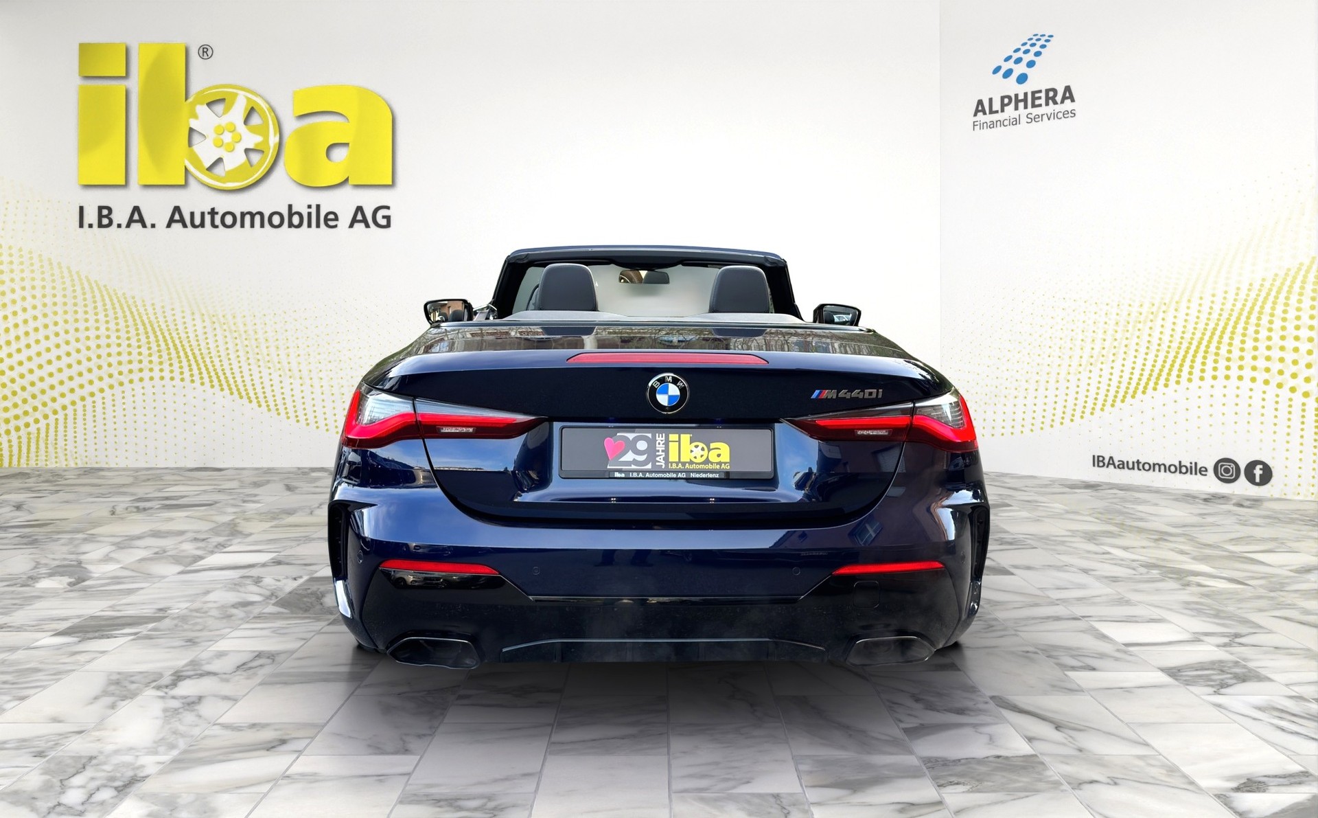 BMW M440i xDrive 48V Cabrio INDIVIDUAL 4x4 CURVED DISPLAY-image-4