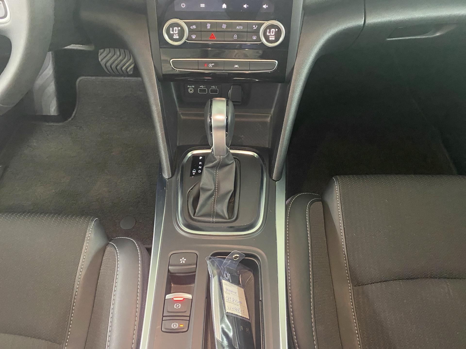 RENAULT Mégane Grandtour 1.5 dCi Techno EDC-image-12