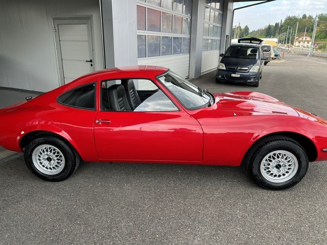 OPEL GT-image-3