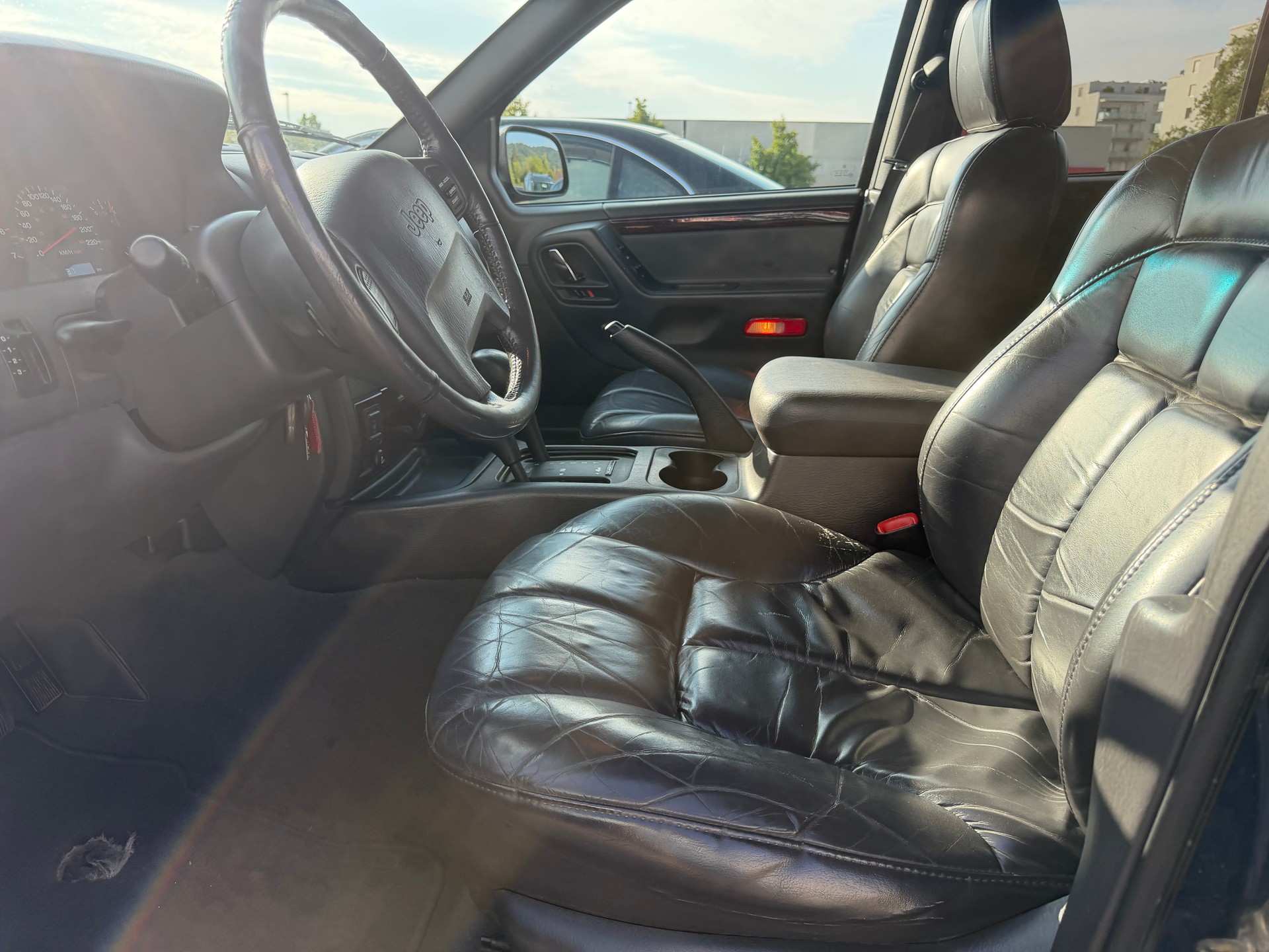 JEEP Grand Cherokee 4.7Limited Automatic-image-8