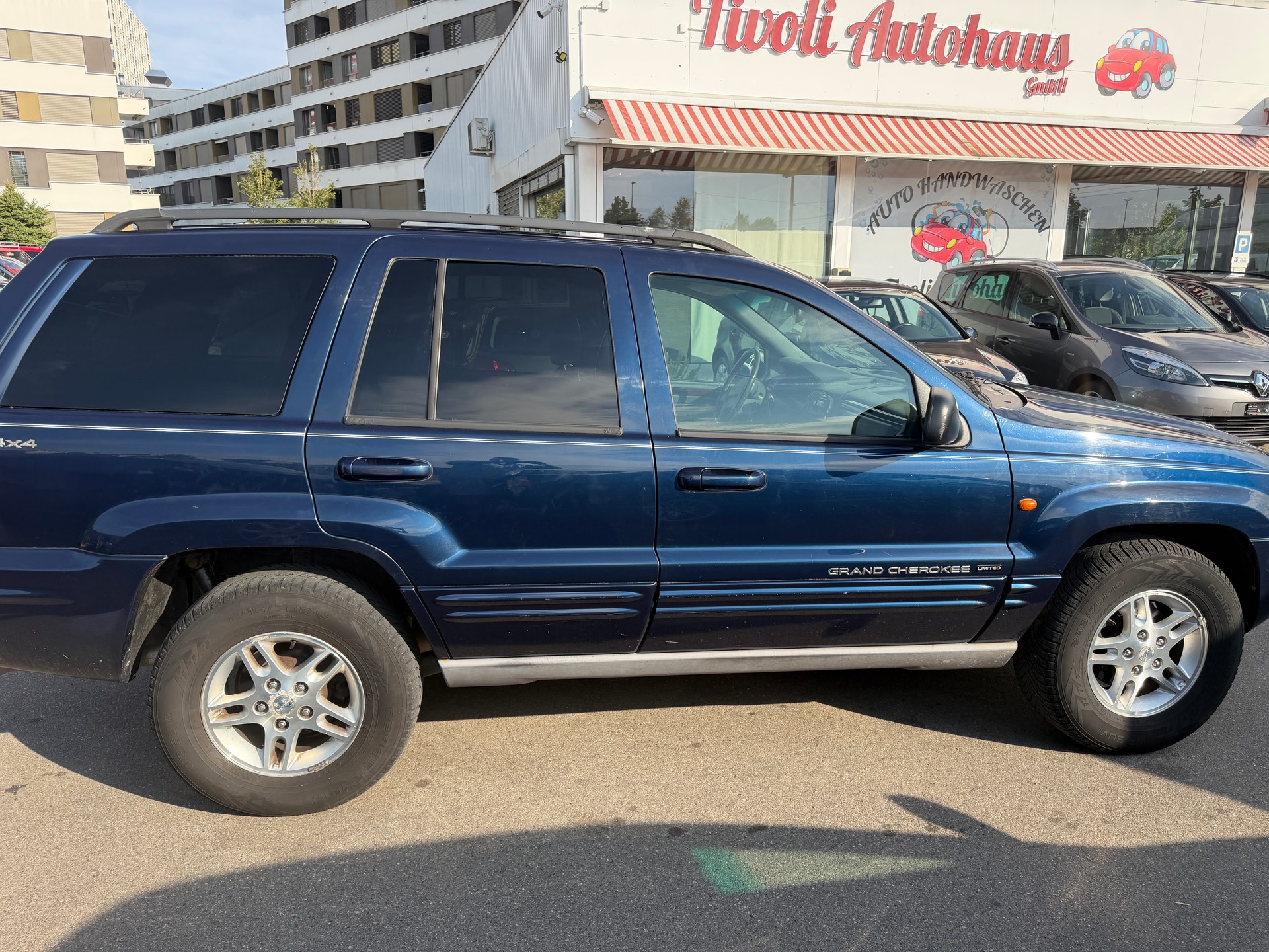 JEEP Grand Cherokee 4.7Limited Automatic-image-4