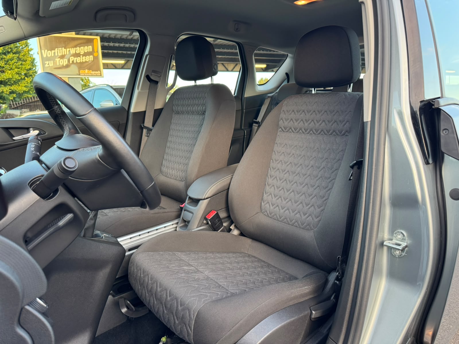 OPEL Meriva 1.4 Turbo Active Edition-image-14