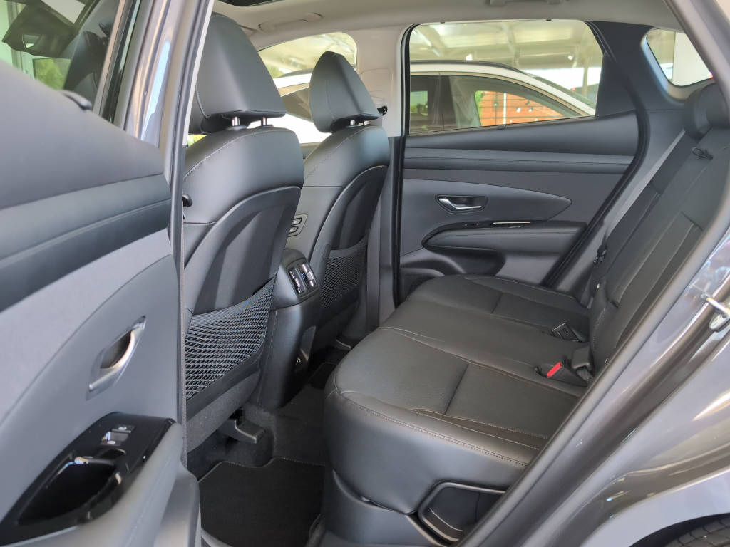 HYUNDAI TUCSON 1.6 T-GDi Hybrid Vertex Swiss Edition 4WD-image-10