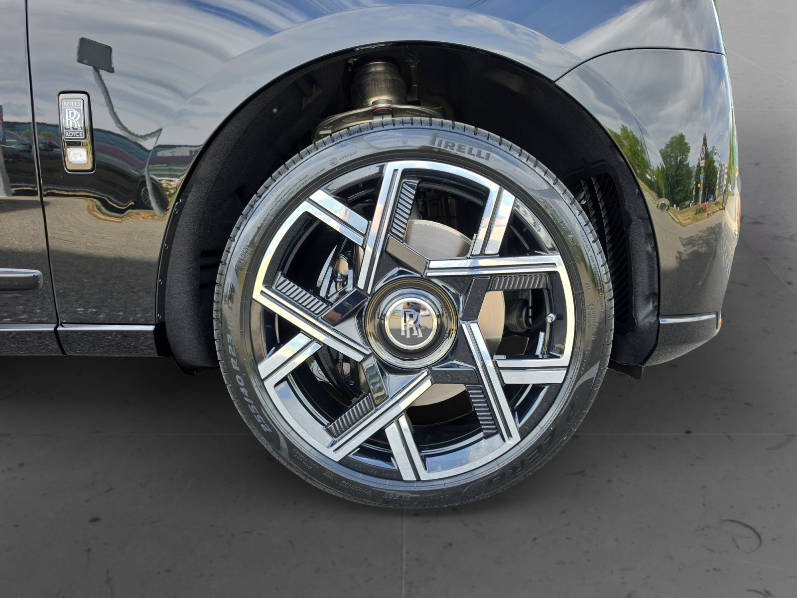 ROLLS-ROYCE Cullinan Serie II - Black Badge - Neuwagen-image-7
