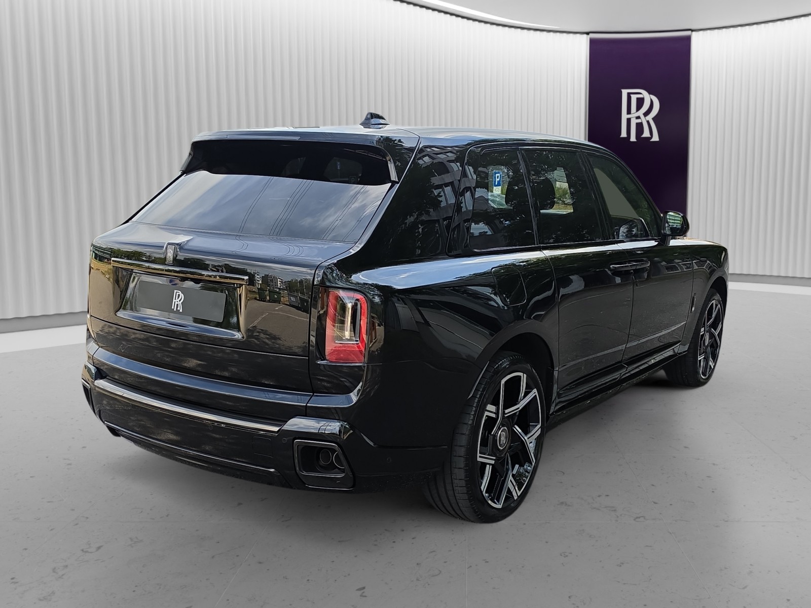 ROLLS-ROYCE Cullinan Serie II - Black Badge - Neuwagen-showroom-element-1