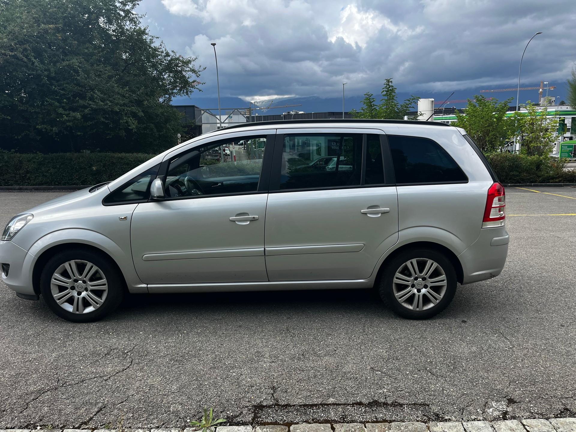 OPEL Zafira 1.7 CDTI Enjoy-image-3