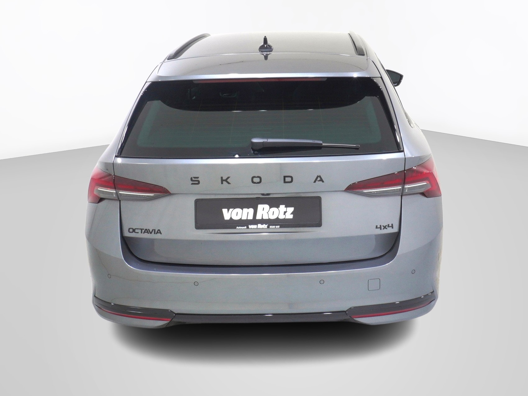 SKODA Octavia 2.0 TSI SportLine 4x4 DSG-image-2