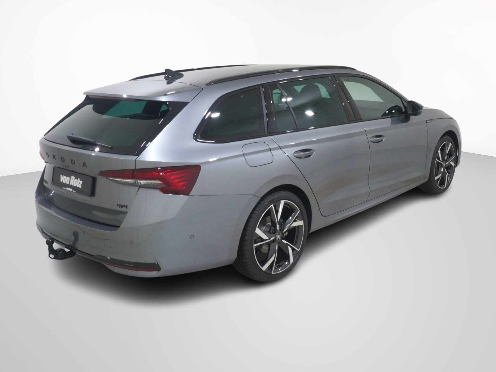 SKODA Octavia 2.0 TSI SportLine 4x4 DSG-image-4