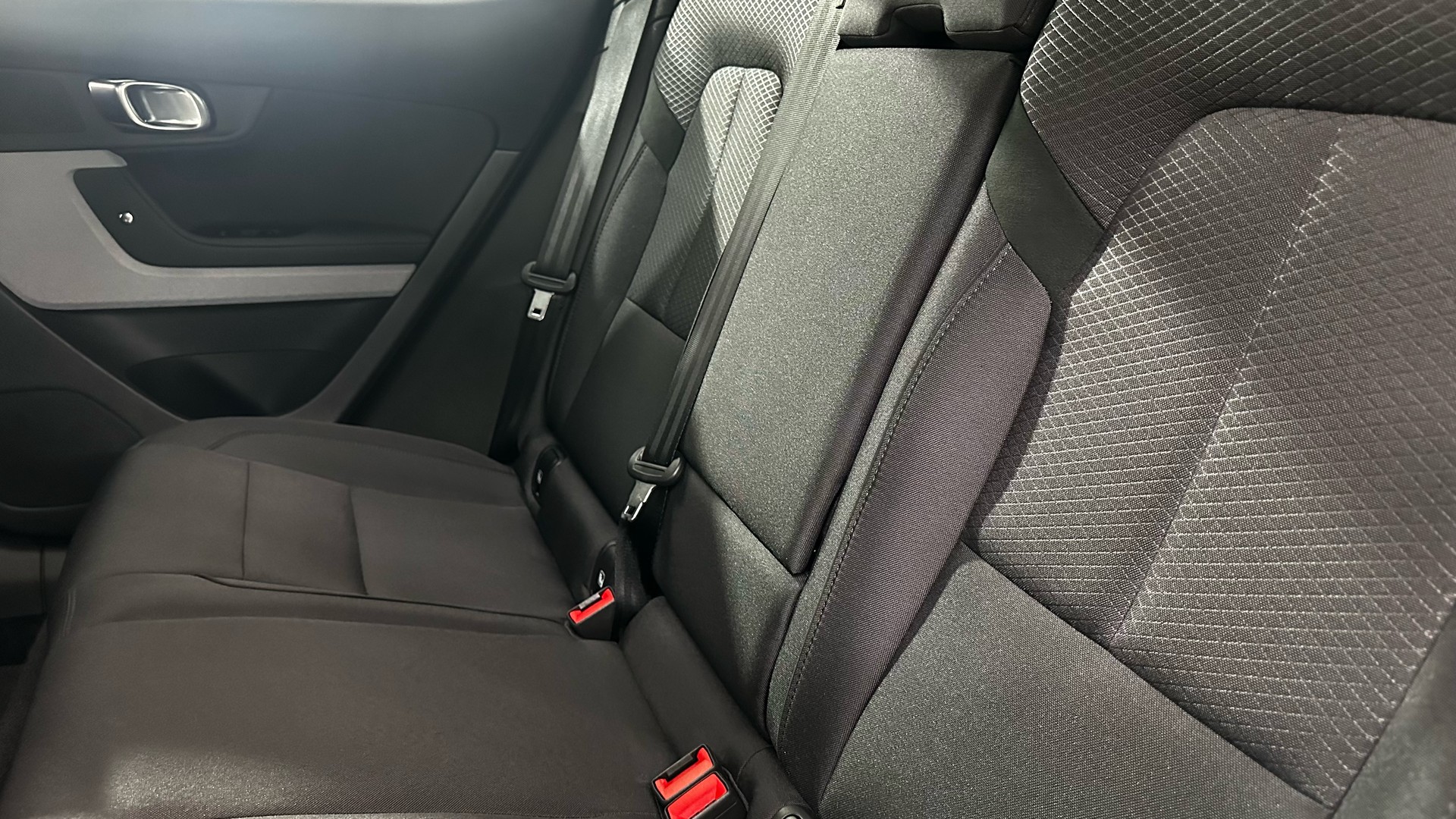 POLESTAR 2 Standard Range Single Motor-image-5