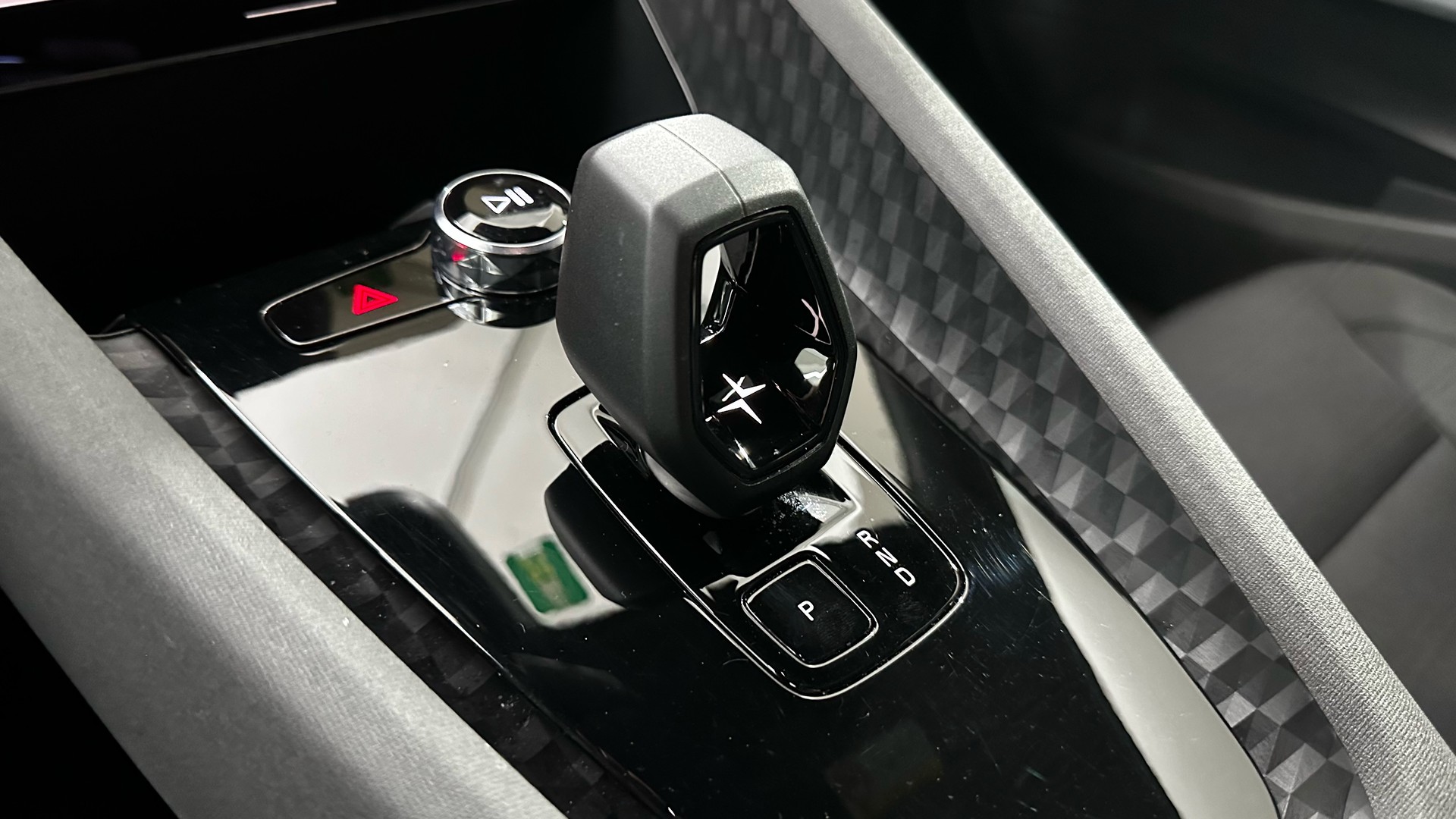 POLESTAR 2 Standard Range Single Motor-image-9