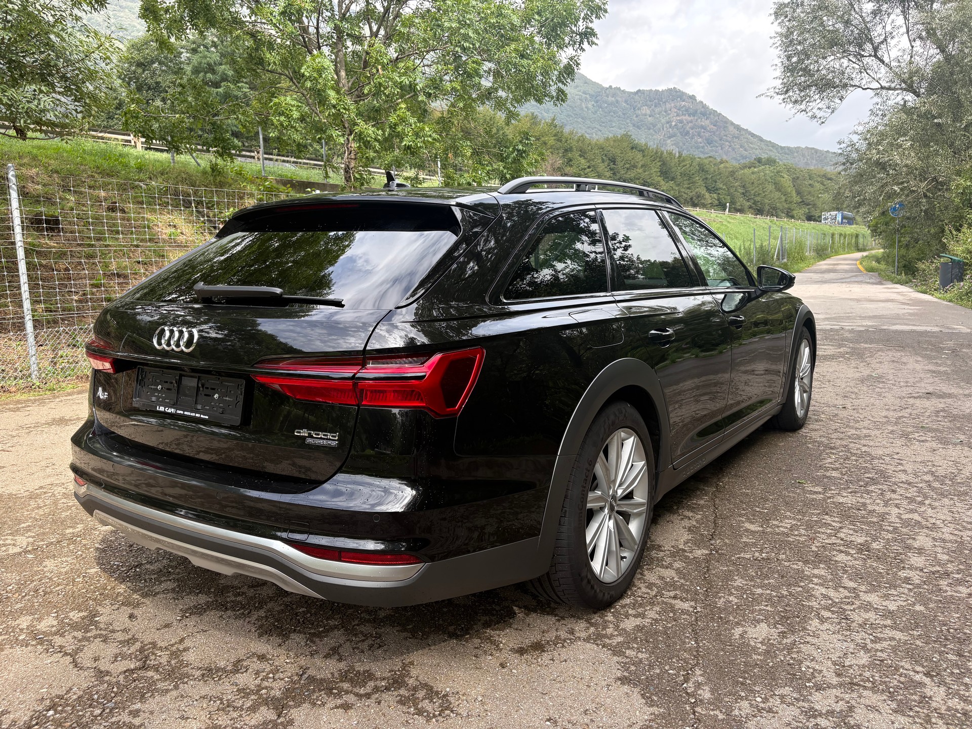 AUDI A6 allroad 50 TDI quattro tiptronic-image-3