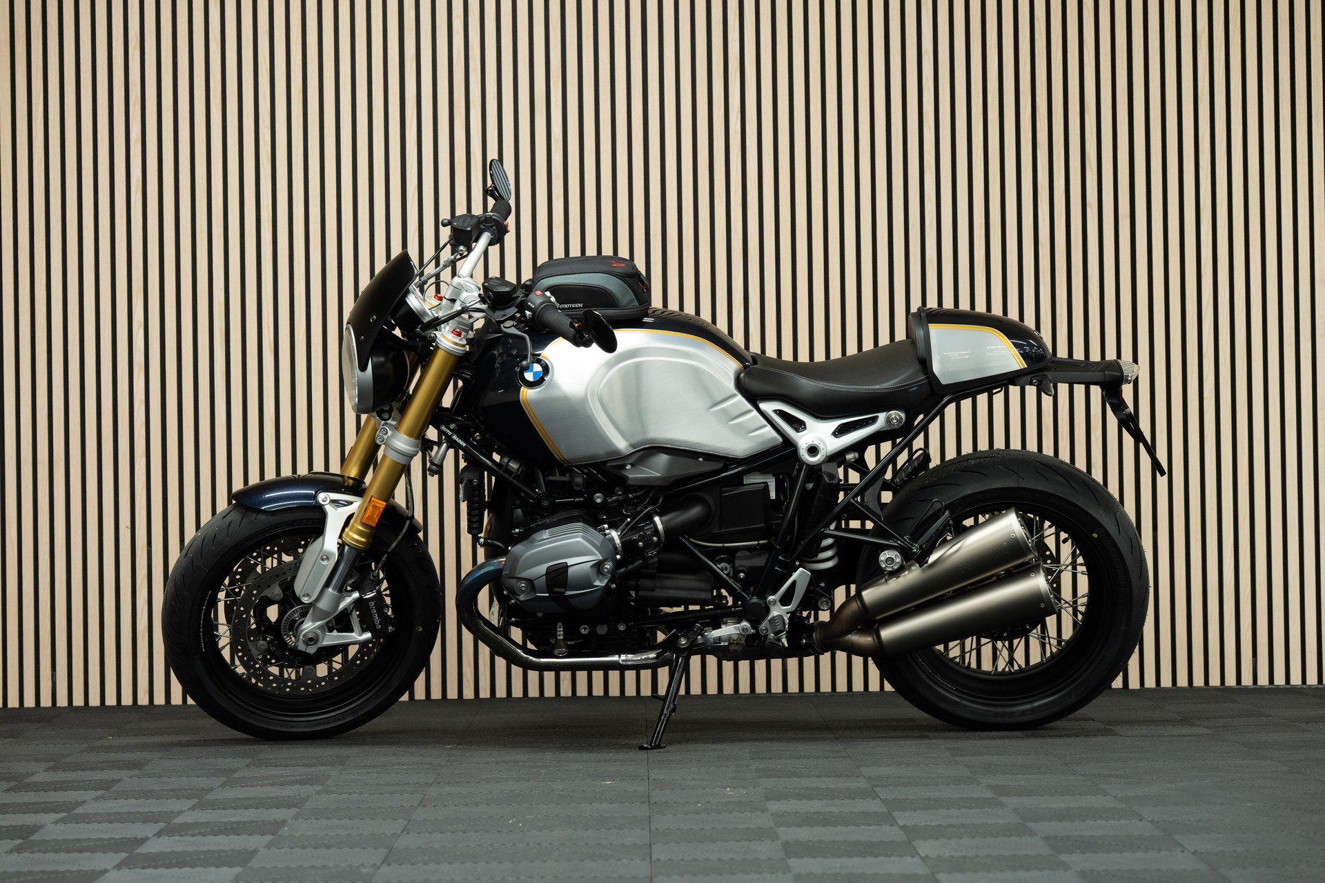 BMW R nineT-showroom-element-1